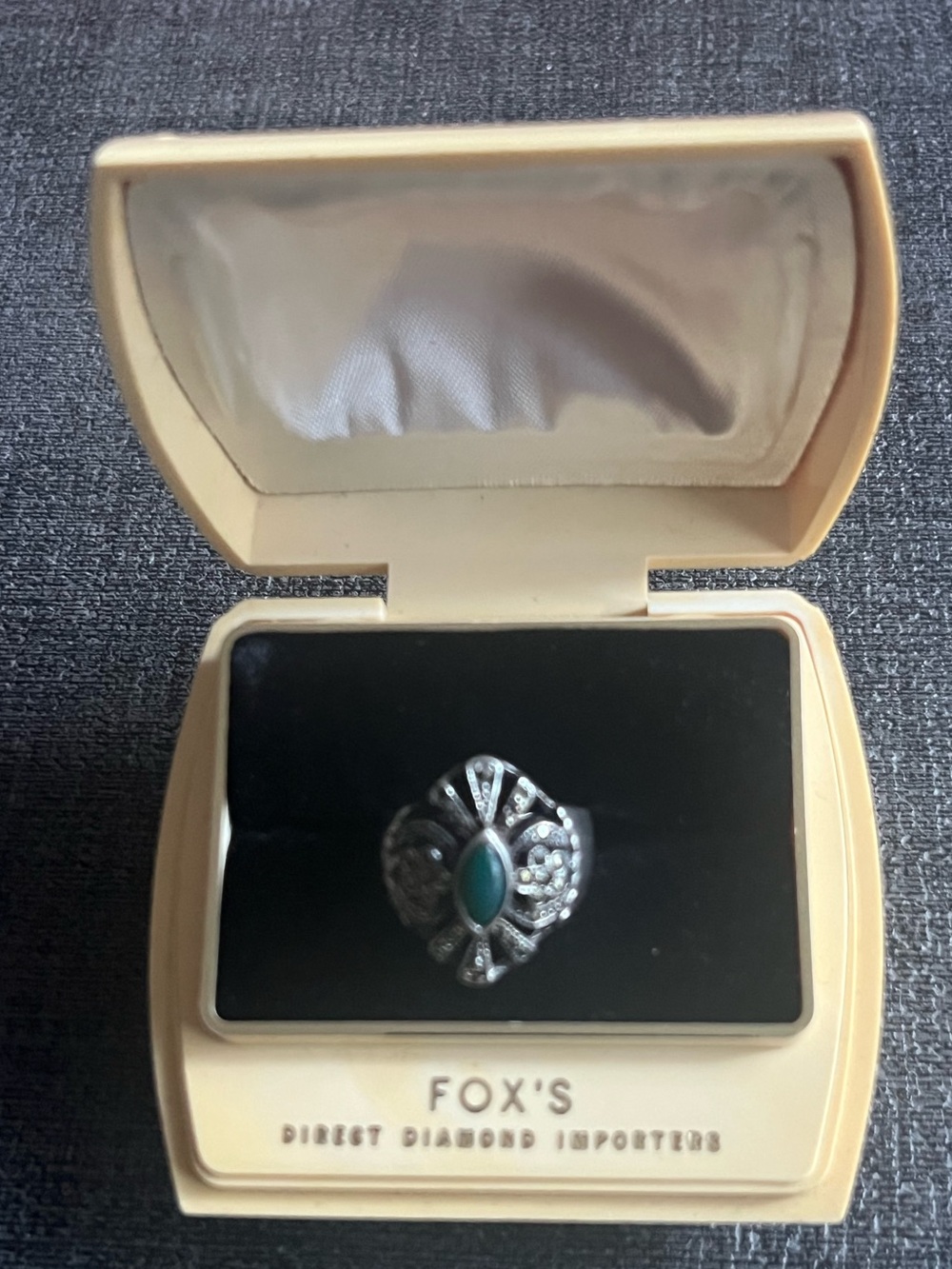 Vintage 925 Jade and marcasite ring